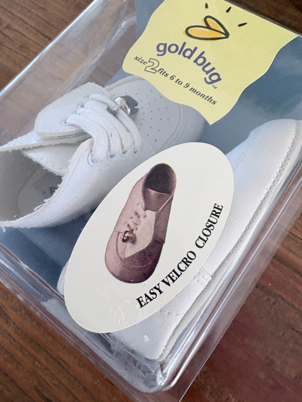 NWT Gold Bug Goldbug White Infant Baby Shoes With Bells Size 2 6-9 Month Velcro - Picture 2 of 5